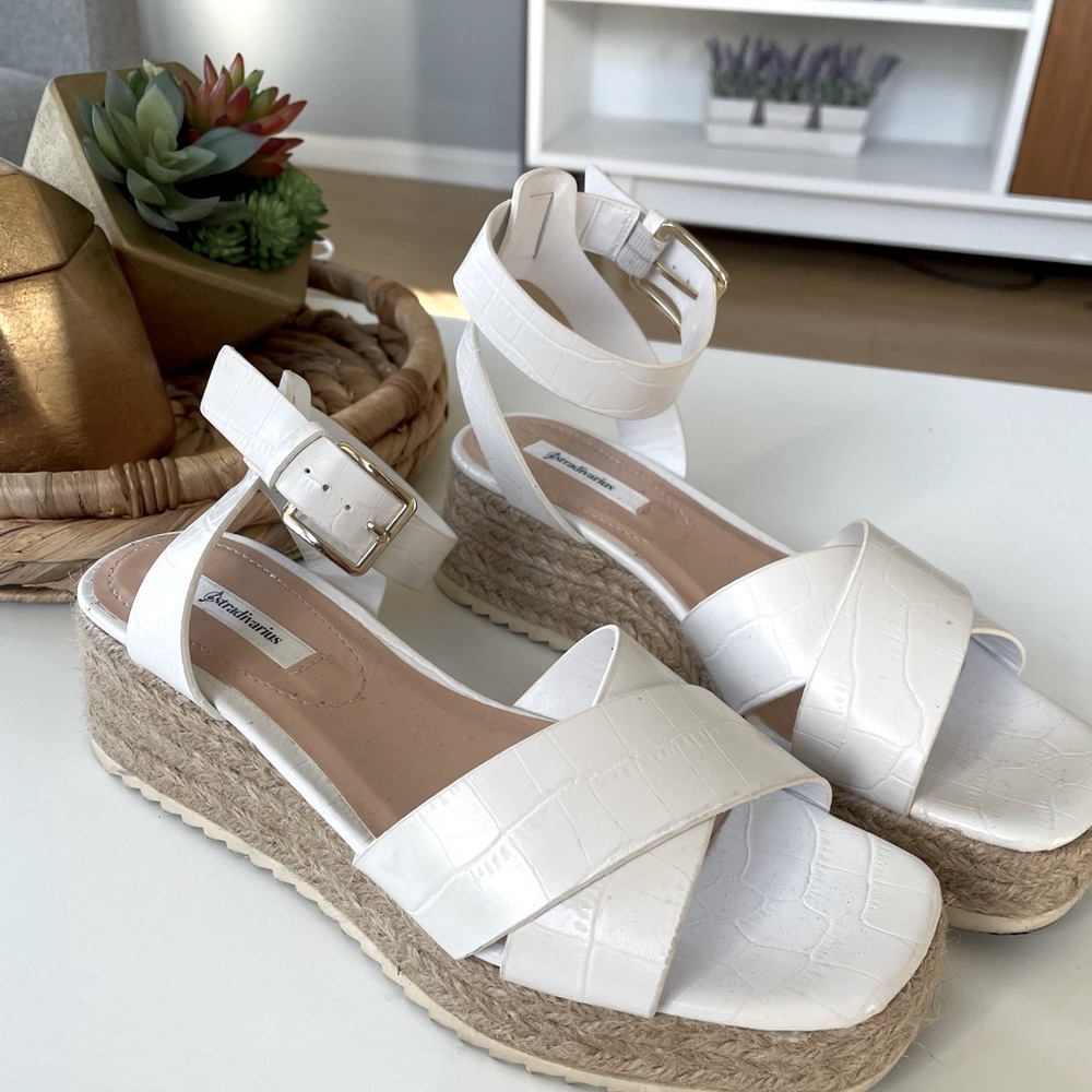 Stradivarius sandals ankle strap size 35
